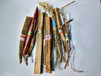 Nau Greh Ki Lakdi